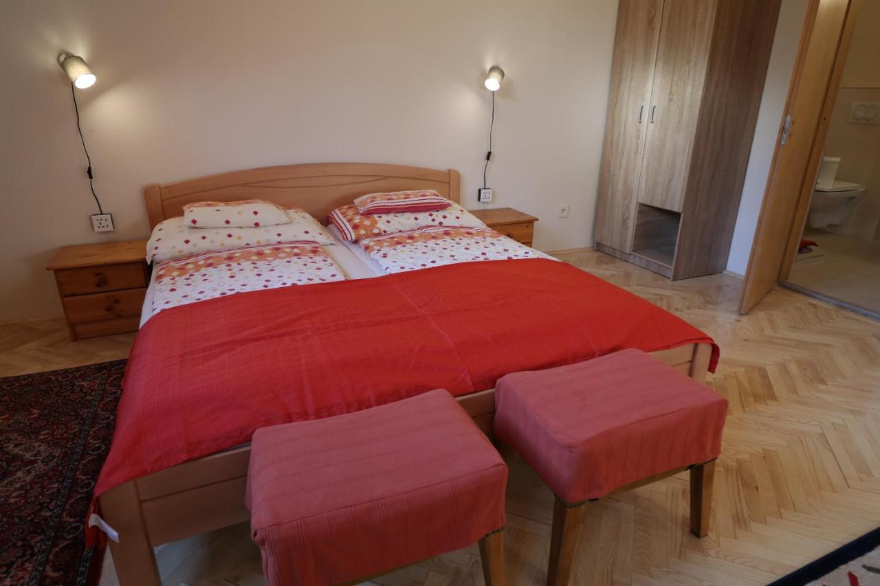 Budavar Bed And Breakfast Budapeste Exterior foto
