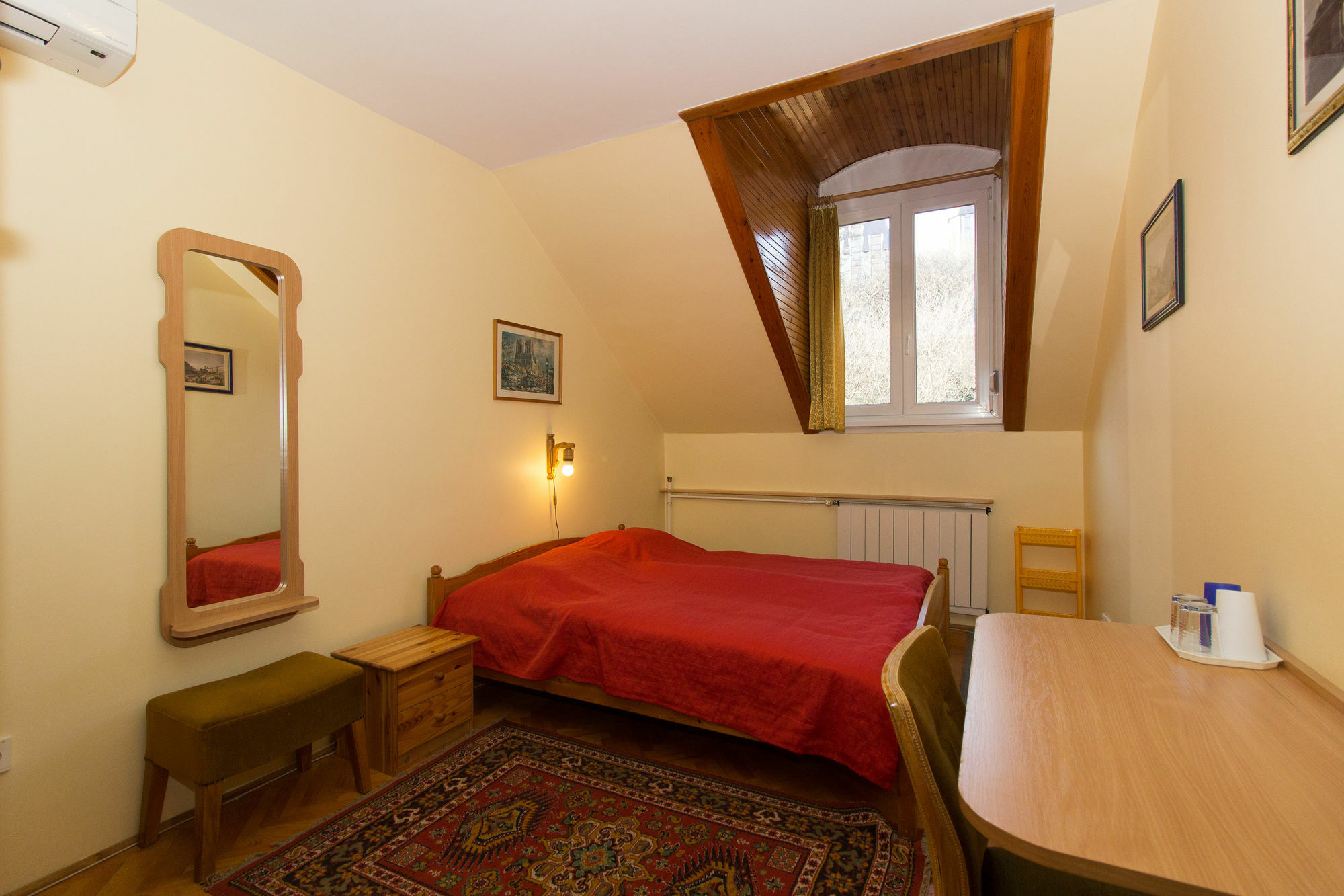 Budavar Bed And Breakfast Budapeste Exterior foto